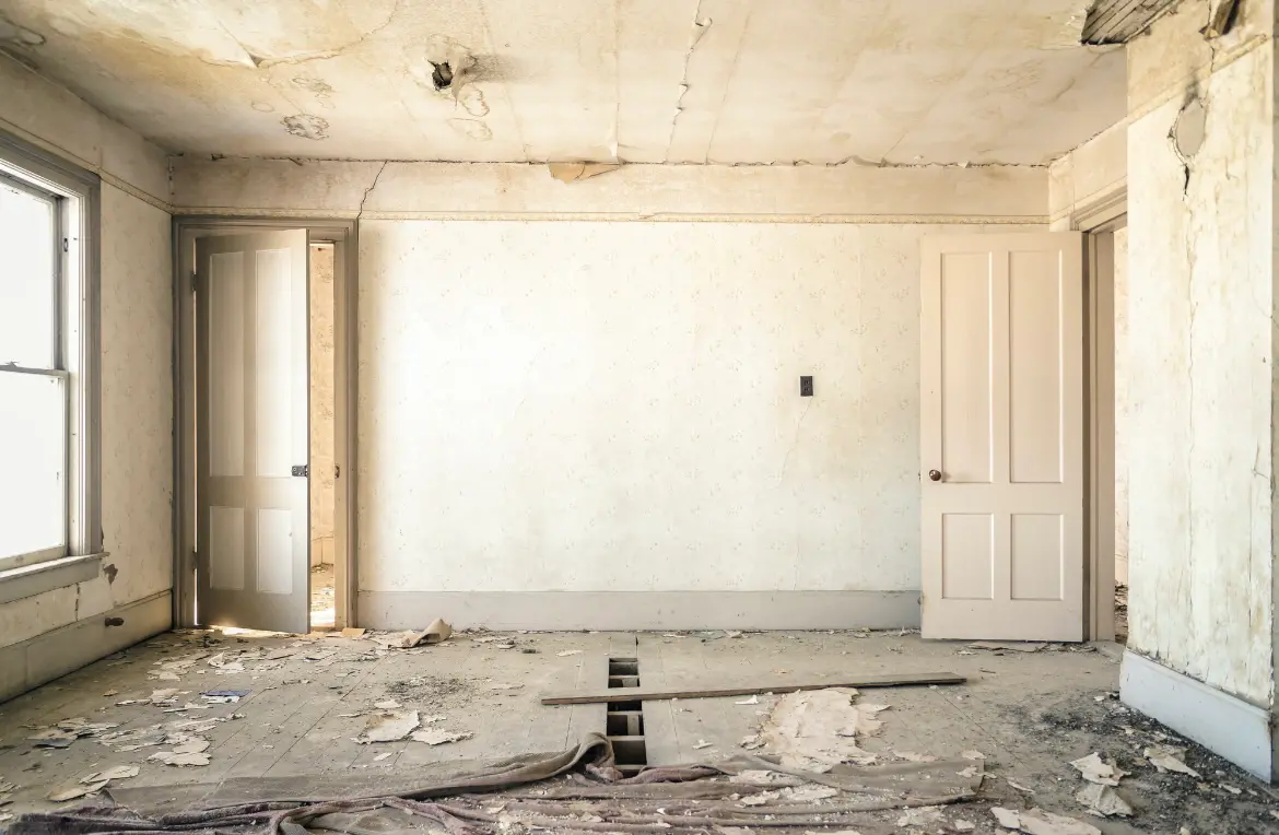 Waste disposal crew managing a cleanout project in Wilkesboro